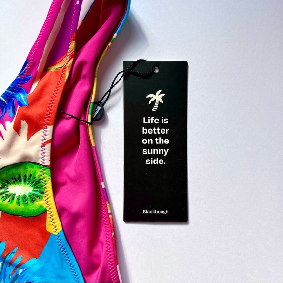 NWT Blackbough Poppy Cut One Piece in Tropical Island Tiki Print Cheeky Fit 🌸 - Picture 9 of 16